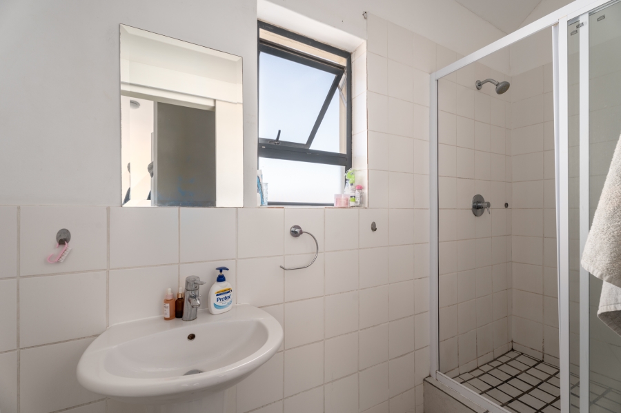 1 Bedroom Property for Sale in Van Ryneveld Western Cape